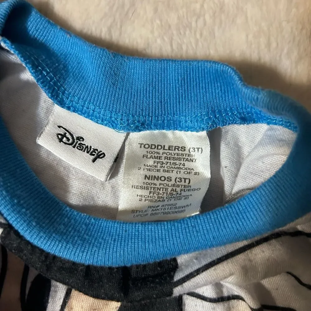 Set of Mickey pajamas and boys outfit size 3T